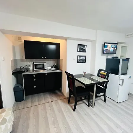 Apartmanek Patricie Room With Kitchenette Suitable For 2 Adults And 2 Children Mikulov Exterior photo
