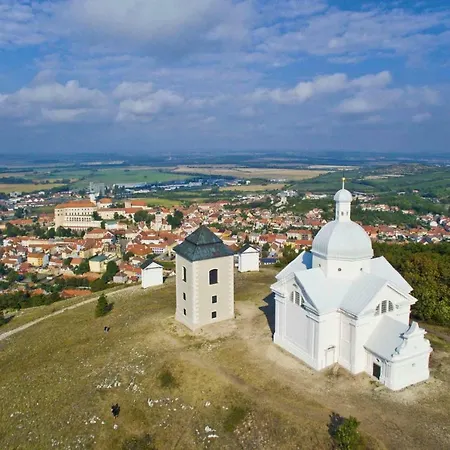 Apartmanek Patricie Room With Kitchenette Suitable For 2 Adults And 2 Children Mikulov Exterior photo