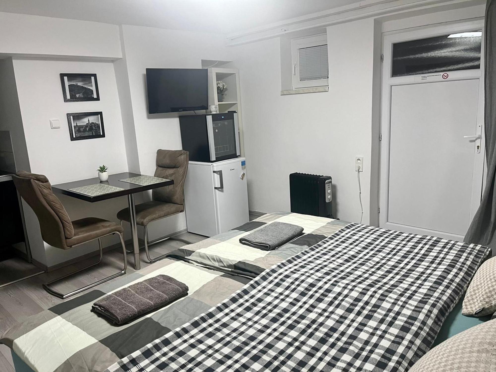 Apartmanek Patricie With Kitchenette Suitable For 2 Adults And 2 Children